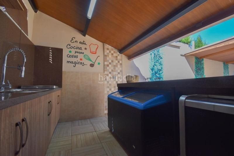 Foto 5b65aed1-2b32-485f-9d3c-f6b89039396e. Casa amb calefacció aparcament piscina a Albolote