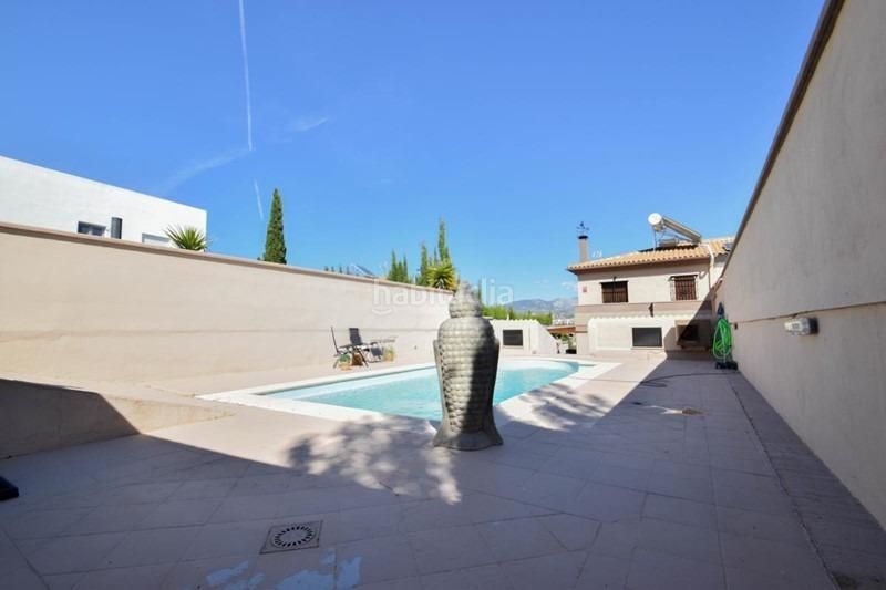 Foto a472c3a4-011e-48e7-b69d-dd0b0deff805. Casa amb calefacció aparcament piscina a Albolote