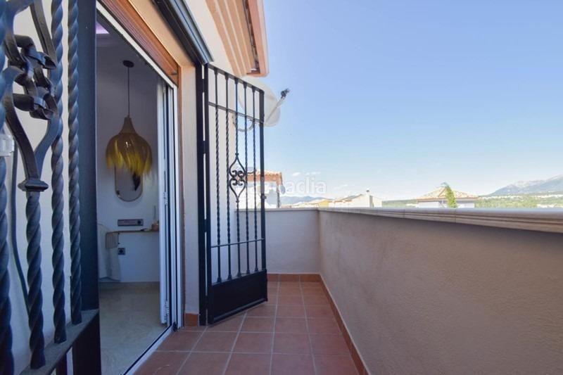 Foto a62bc976-196a-4a62-885a-42aa61efd436. Casa amb calefacció aparcament piscina a Albolote