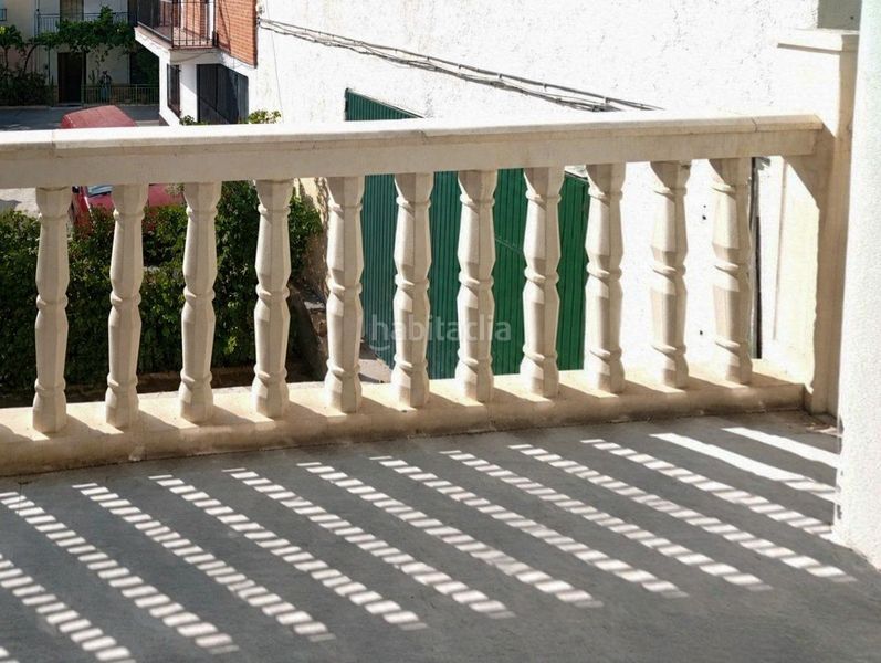 Foto c371bd16-ff6a-4508-a6d9-3629234757f1. Casa amb piscina a Dúrcal