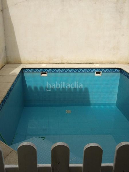 Foto f855f0aa-8262-4119-a0f7-907341f62a00. Casa amb piscina a Dúrcal