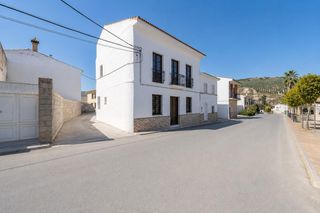 House  Paseo de la iglesia. Casa en cac�n, granada