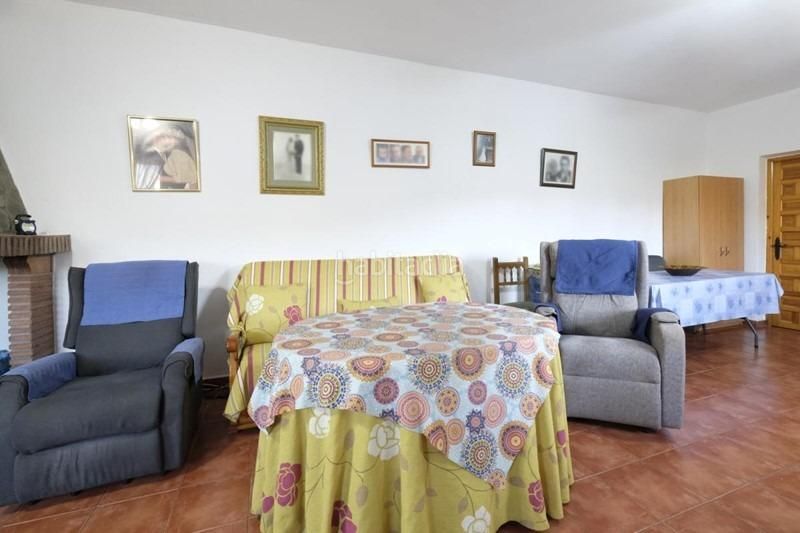 Foto f3b93624-ba3c-4a9e-bfb9-e91c8e0d3305. Finca rústica a Villamena