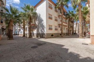 Flat in Calle ENRIQUE PAREJA