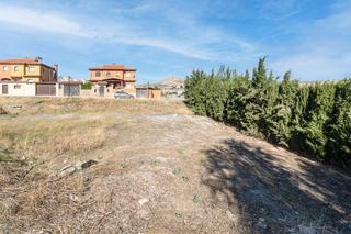 Terreny residencial  Ue-38 (rs.la quinta). Parcela de uso industrial