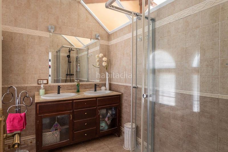 Foto ca30bfd0-bf26-4be2-80dc-02ce531485d7. Chalet en Peligros