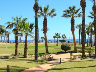 Apartament a Vera garden. Fantásticas vistas, primera linea de playa.