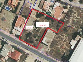 Terreny residencial a Vera Ciudad. Suelo urbano con cortijo en vera
