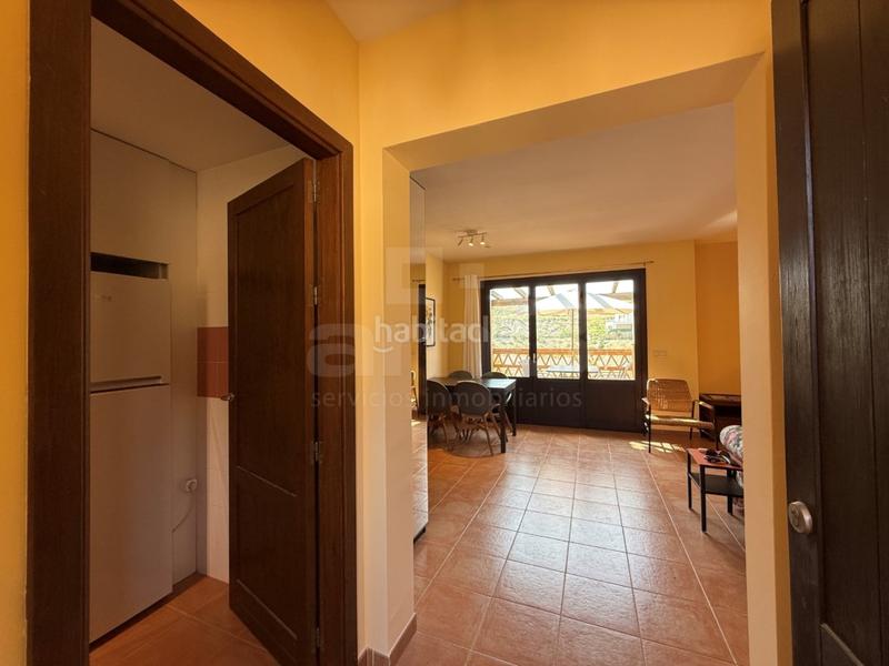 Foto bf147c7f-ba29-4d29-80bd-c7285bccf5e4. Piccolo appartamento con parcheggio in Golf Valle Este Vera