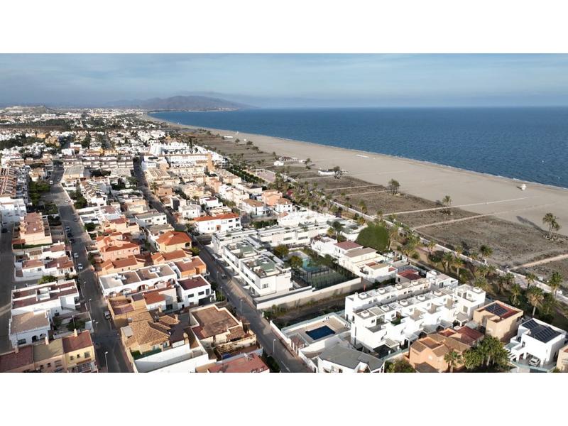 Foto bcee626d-ffa2-435b-9ea8-b216fa229bf4. Appartement dans Las Marinas - Pueblo Laguna Vera