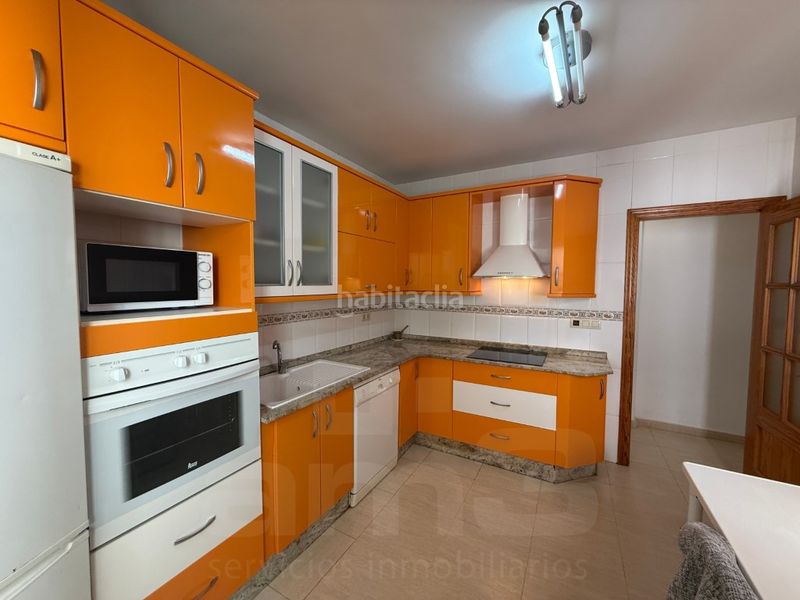 Foto 4e0e060a-17a1-4799-9461-59dec4bd691d. Pis amb aparcament a Vera ciudad Vera