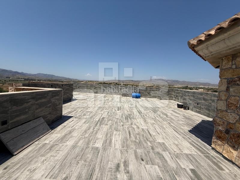 Foto bb272f89-7f38-429c-b862-511c211360a5. Chalet gran chalet rural cerca del mar con 12.000 m2 de terreno , almería. en Turre