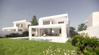 Chalet à Vera Ciudad. Chalets independientes hasta con 6 dormitorios en campo de golf.