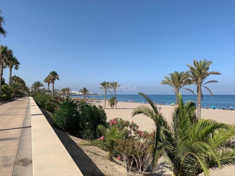 Foto c5f0c185-a82c-4a3d-8585-ce017e5d076a. Aparcament cotxe a Mojácar pueblo Mojácar