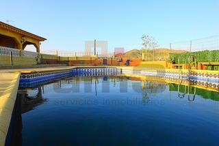 Chalet in Zurgena. Se vende chalet en los carasoles.