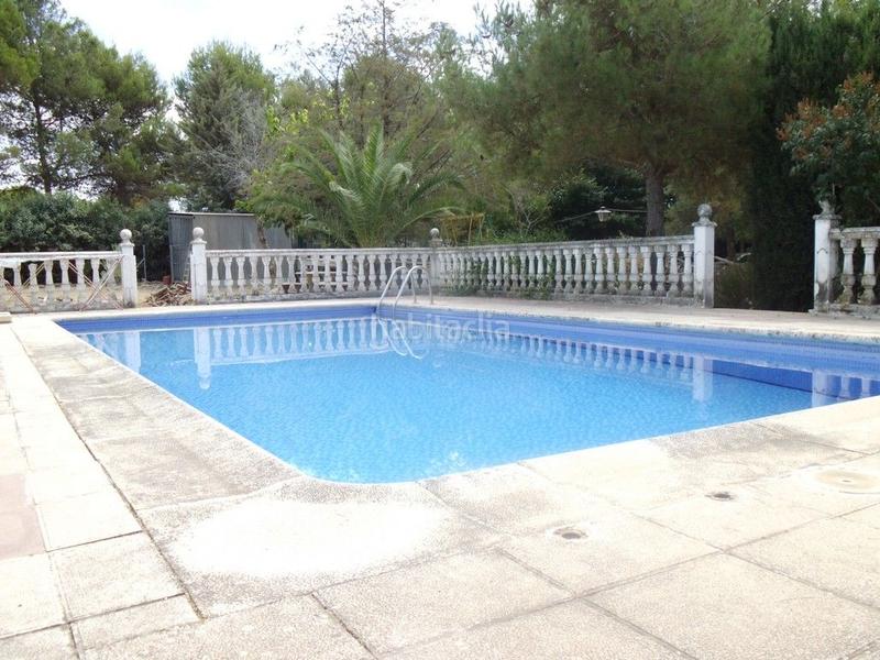 Foto c2bd17c7-8855-40cc-9aa4-9d3d7fe56e3a. Masía en plaza lo imposible casa con parcela a 10 km de úbeda. en Torreperogil