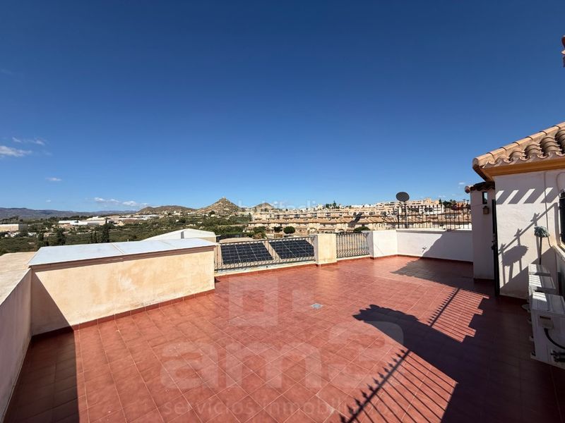 Foto 080a7662-0b14-4435-b89f-c9fbd93dd042. Àtic amb aparcament piscina a Vera ciudad Vera
