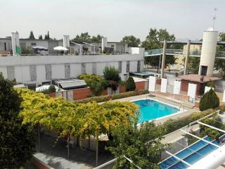 Lloguer Apartament  Pedro temboury. Apartamento con terraza en urbanización con piscina junto estaci