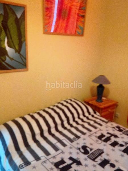 Foto 9a033701-d107-46bf-bf1a-08f4d4012286. Alquiler apartamento  con terraza en urbanización con piscina junto estación de autobuses en Granada