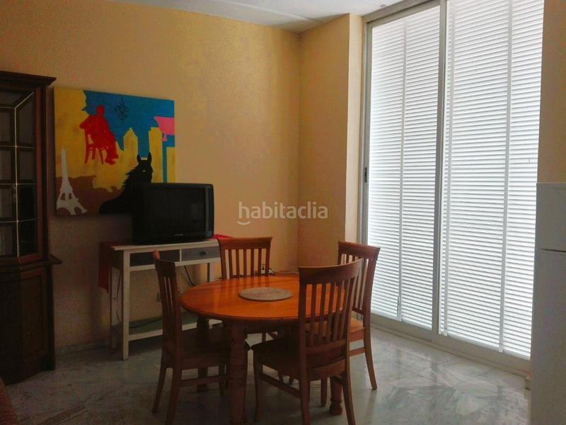 Foto ccae0891-298a-42d3-a8bd-0001071944fa. Alquiler apartamento  con terraza en urbanización con piscina junto estación de autobuses en Granada