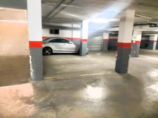 Rent Car parking in Calle mano de hierro 16. Se alquila plaza de garaje en una ubicación inmejorable en el co
