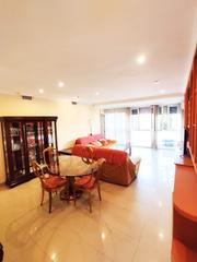Location Appartement à Calle josé recuerda 4. Amplio piso con vistas al parque federico garcía lorca, reformad