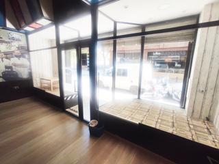 Lloguer Local Comercial en Centro - Sagrario. Se alquila local comercial a pie de calle junto a la emblemtica
