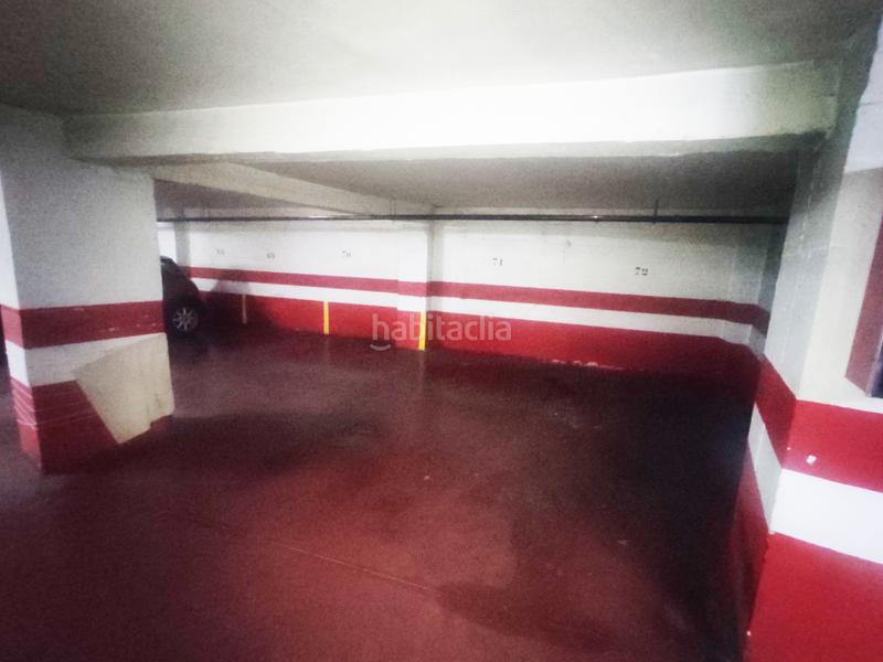 Foto 3327a463-20bf-4331-8e23-66c94e754c64. Posto auto in calle pedro antonio de alarcón 45 in Granada