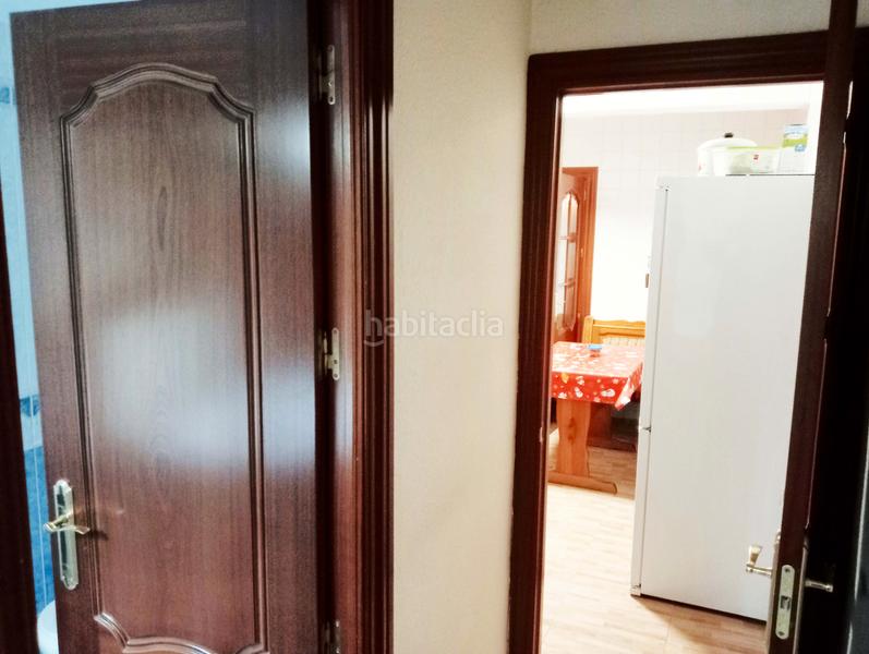 Foto e162aa2d-33ca-4ba0-9021-f9a7b3278b1f. Pis amb calefacció a Pajaritos Granada