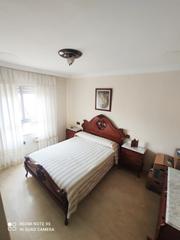 Lloguer Pis en Calle zires 3. Barrio figares, piso amueblado con 3 dormitorios y vistas al par