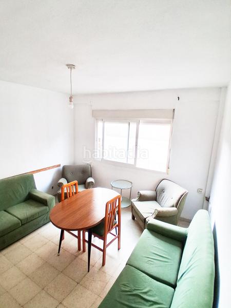 Foto 550cb213-9806-4f33-b8b7-4cf947a6a61e. Alquiler piso en calle pérez galdós 3 económico junto facultad de ciencias, todas las habitaciones exteriores en Granada
