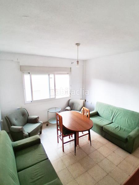 Foto 7e10704d-a226-42bd-9bef-fce75bbcefbd. Alquiler piso en calle pérez galdós 3 económico junto facultad de ciencias, todas las habitaciones exteriores en Granada
