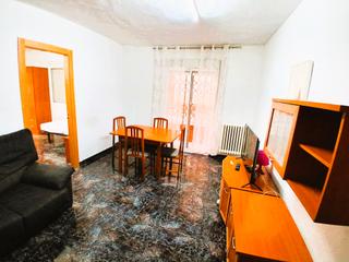 Location Appartement  Calle emperatriz eugenia 12b. Emperatriz eugenia para 4 estudiantes y calefacción central incl