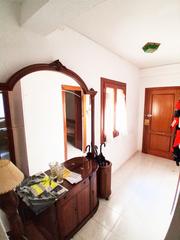 Appartement à Camino de ronda 112. Piso en camino de ronda 112, en 8º planta muy soleado y reformad