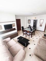 Pis  Calle pedro antonio de alarcón 45. Amplio piso junto plaza menorca con 148m² exterior y bien distri