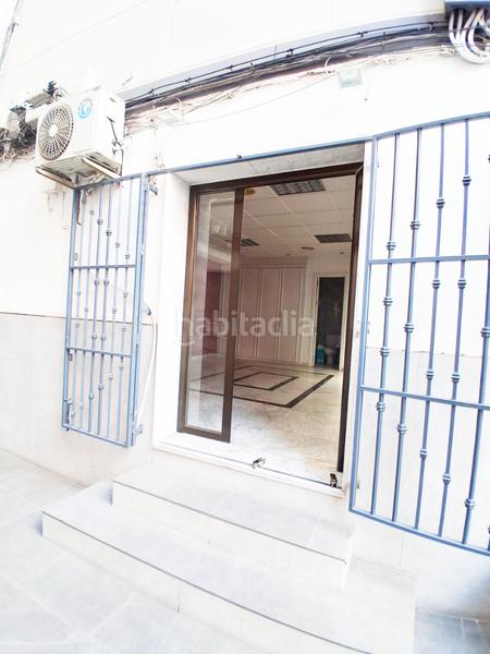 Foto 51d5068a-deaf-4bac-9fdb-0d3f439dc50b. Lloguer local comercial a calle obispo hurtado 13 a Granada