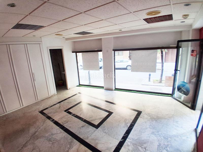 Foto 7404c522-e825-40d6-abc3-4419b6890dd7. Rent business premise in calle obispo hurtado 13 in Granada