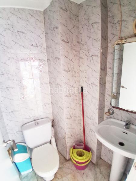 Foto 994a44da-ca43-489f-b973-66a4cc5b8687. Rent business premise in calle obispo hurtado 13 in Granada