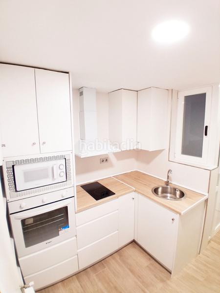 Foto d39378e1-7807-4fe1-99ec-365b73ba9ca3. Lloguer pis a calle emperatriz eugenia 12b a Camino de Ronda Granada