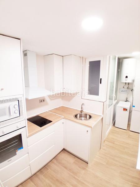 Foto 031b93bd-4386-4a60-b382-aab8e695c1fd. Location appartement dans calle emperatriz eugenia 12b dans Granada