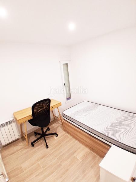 Foto 60153547-d763-44ad-a811-a1e01ffc275b. Location appartement dans calle emperatriz eugenia 12b dans Granada