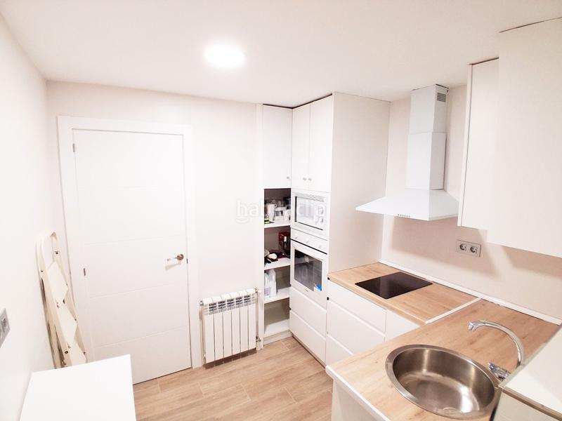 Foto 6b97d45c-8aea-447a-83bd-bc4643ae7a70. Location appartement dans calle emperatriz eugenia 12b dans Granada