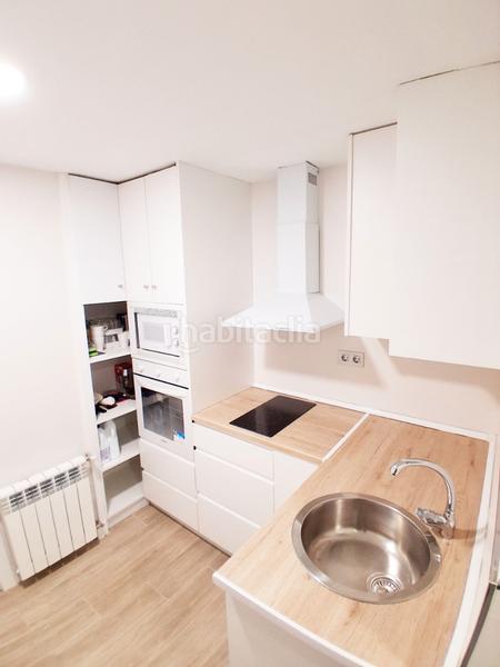 Foto bc05a1a9-54c1-450d-819f-723f51873420. Location appartement dans calle emperatriz eugenia 12b dans Granada