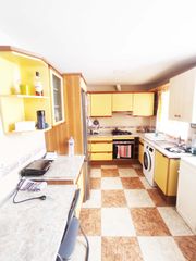 Miete Etagenwohnung in Calle sócrates 10. Piso en calle sócrates en 7º planta muy soleado y alegre