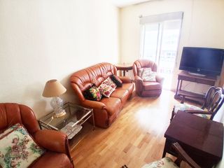Affitto Appartamento in Calle emperatriz eugenia 12b. Reformado disponible curso 26/27. situado en  calle emperatriz e