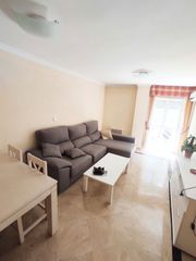 Alquiler Piso en Calle san marcos 6. Junto calle alhamar, dos dormitorios y dos baños y calefacción c