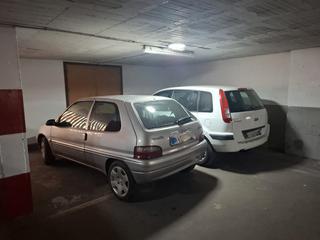 Autoparkplatz  Calle wagner. Garaje con trastero zona avda. velzquez