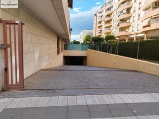 Autoparkplatz  Calle kandinsky. Plaza de garaje en el corazn de teatinos, junto a la ciudad de