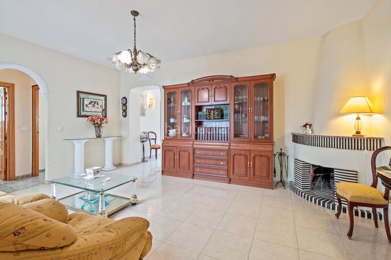 Foto 5d0aa22b-e1b0-4ccd-8628-434f645ae0e6. Casa pareada zona exclusiva, casa con encanto en Pedregalejo - Morlaco Málaga