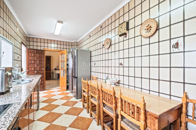 Foto a867a30e-8411-42f0-bb83-e747a90d81a7. Casa pareada zona exclusiva, casa con encanto en Pedregalejo - Morlaco Málaga